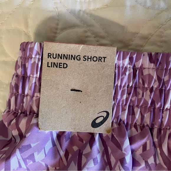 ASICS Women's Purple Print Lined Running Shorts - Picture 5 of 6